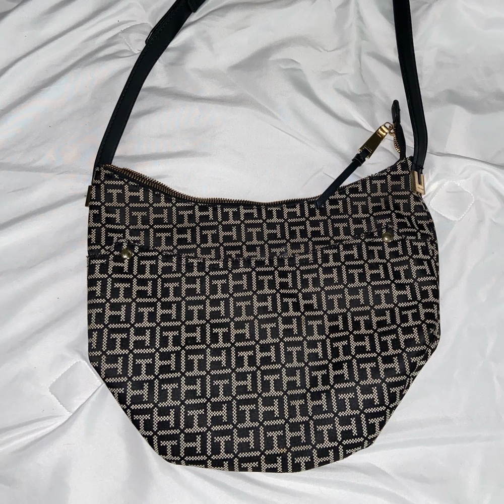 Tommy Hilfiger long strapped purse